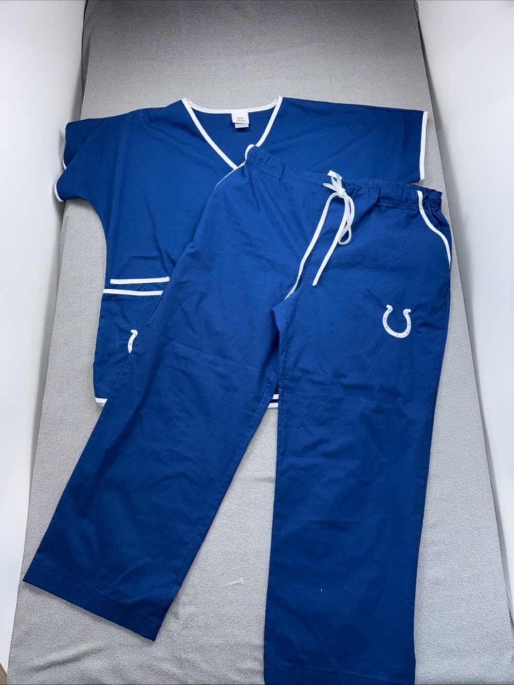 2 Sets of NFL Colts Scrubs Size Large